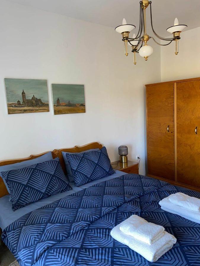 Polys Apartment And Paraskevi Studio With View Ptolemaida Exterior foto