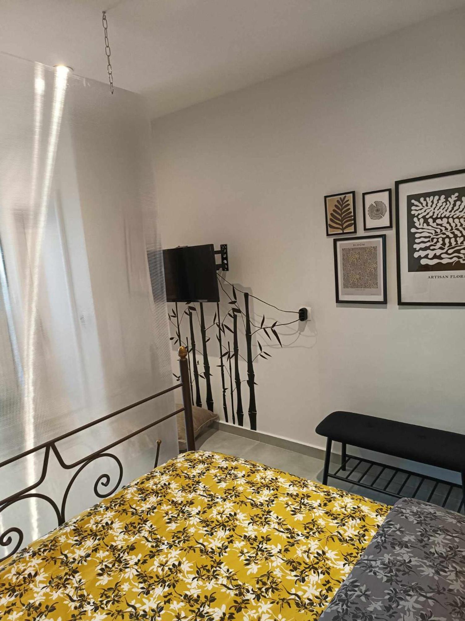Polys Apartment And Paraskevi Studio With View Ptolemaida Exterior foto